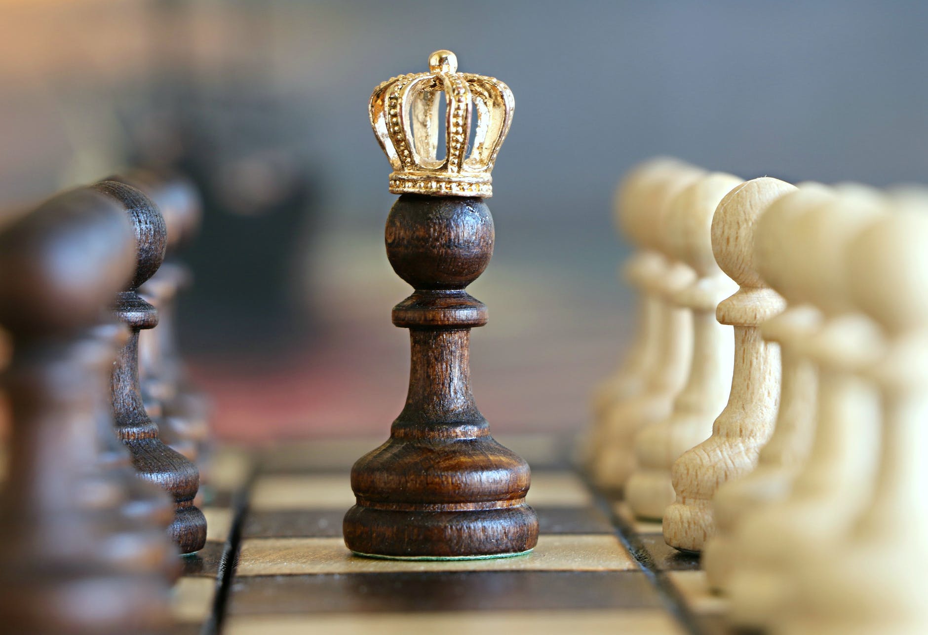 https://suehawkes.com/wp-content/uploads/2020/05/queen-of-chess.jpeg
