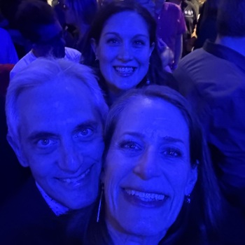 https://suehawkes.com/wp-content/uploads/2025/05/IMG_1019-Copy.jpg